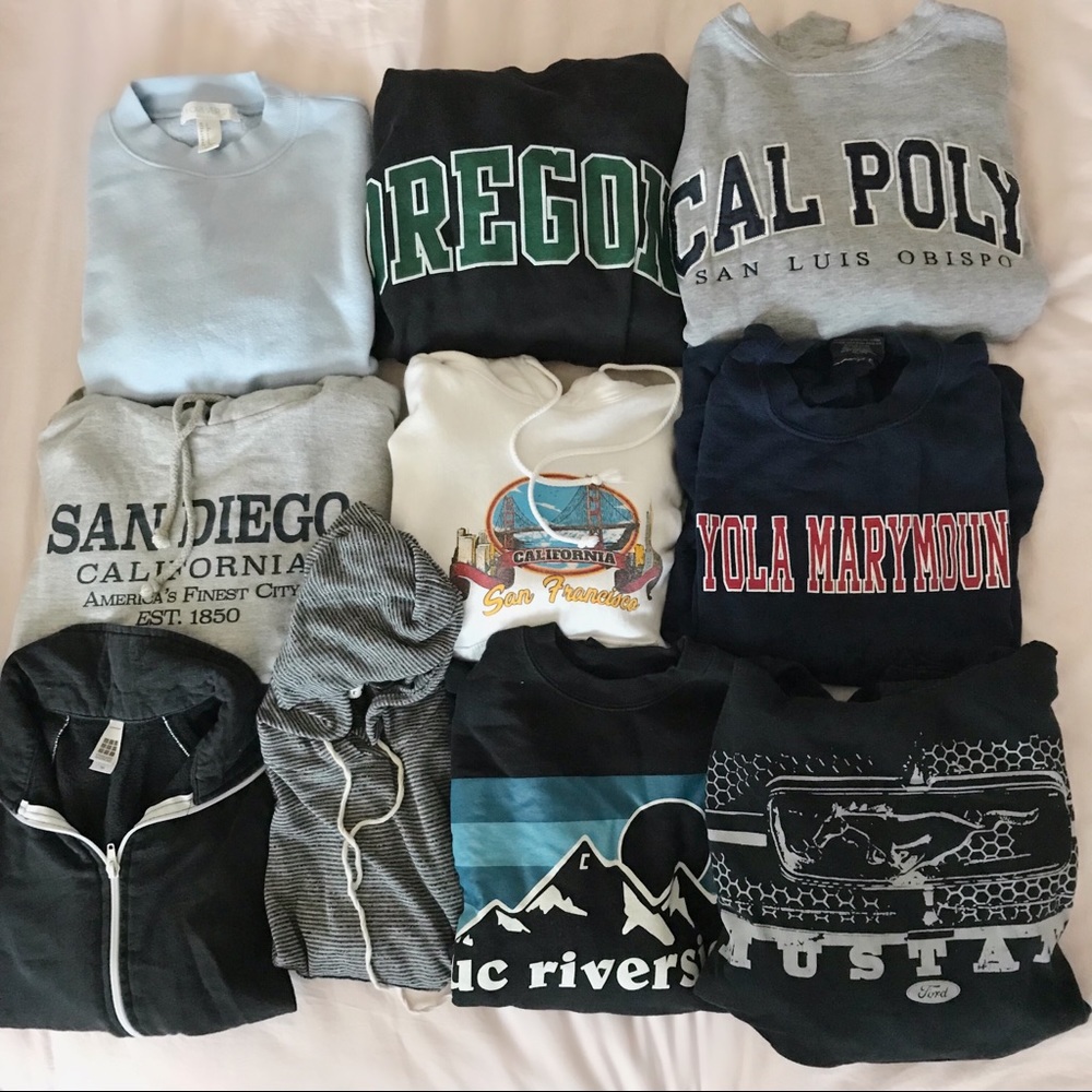 HOODIES & SWEATERS